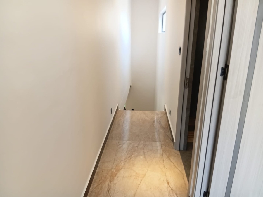 3 Bedroom Property for Sale in Sandown Western Cape